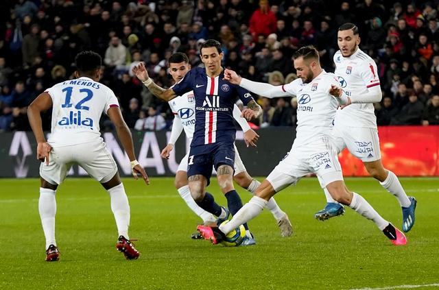 女足留洋球员沈梦露恢复场地训练，此前她因重伤缺阵9个月（缺阵9个月后，女足留洋球员沈梦露重返场地训练）