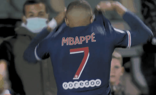 他在场上就是稳定器（他是场上的定海神针）