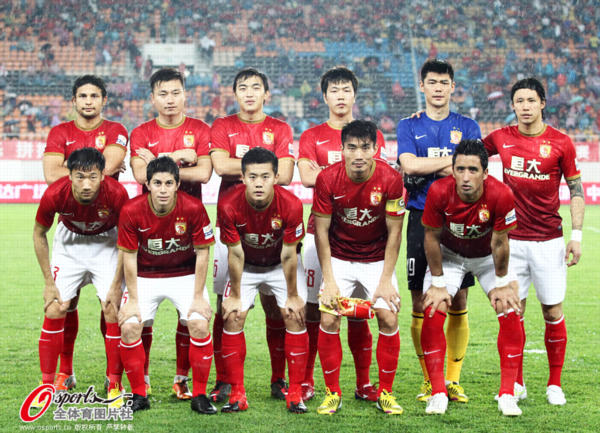 一战封神🔁陈威在#亚冠#第6比赛日多次为上海海港...（陈威神勇爆发：#亚冠#第6比赛日多次神扑护航上海海港）