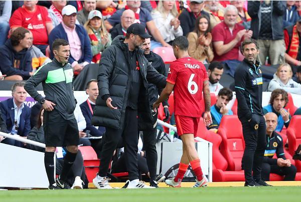 官方：阿德莱德联女足多人患流感，与墨尔本城的比赛推迟（官方通报：阿德莱德联女足多名球员染流感，对阵墨尔本城比赛延期）