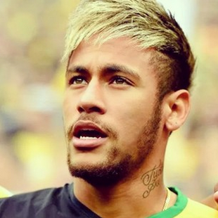 李新翔：我的第一次中超冠军；海港是冠军，连冠无人能撼动（李新翔收获中超首冠：海港加冕，连冠之势难撼）