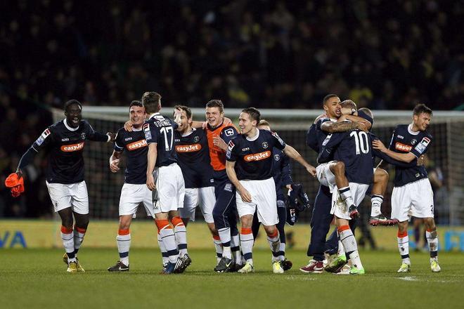 半场战报：多特0-1勒沃库森，马扎破门，格里马尔多助攻（半场战况：勒沃库森暂1-0领先多特，格里马尔多助攻马扎破门）